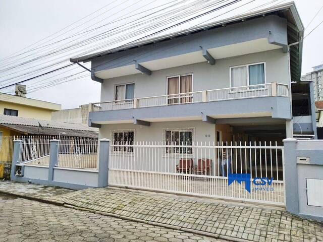 #970 - Casa para Venda em Itapema - SC - 2