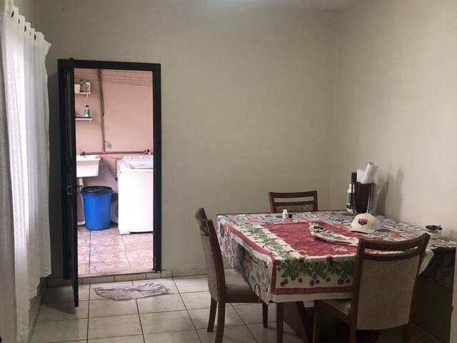 Sobrado para Venda em Cordeiros - 9
