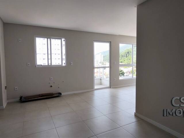 #1368 - Apartamento para Venda em Itajaí - SC