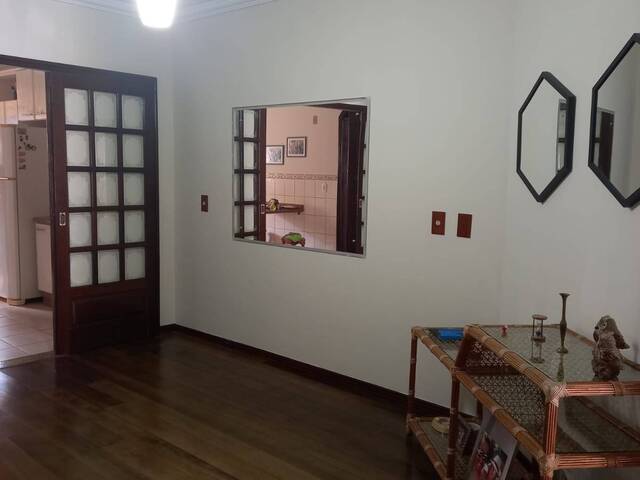 Casa para Venda em Fazenda - 18