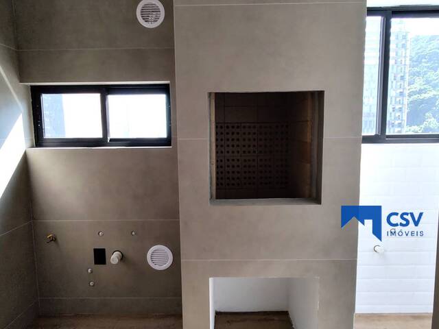 Apartamento para Venda em Fazenda - 10