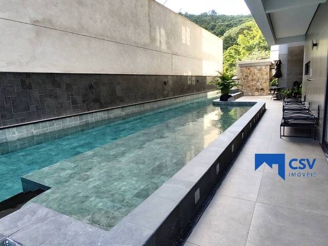 Apartamento para Venda em Fazenda - 37
