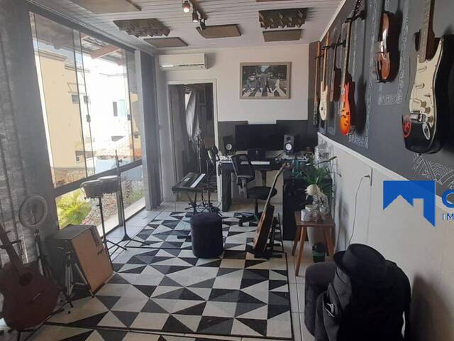 Casa para Venda em Cordeiros - 18
