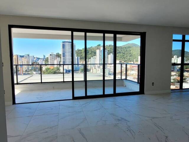 #1582 - Apartamento para Venda em Itajaí - SC - 2