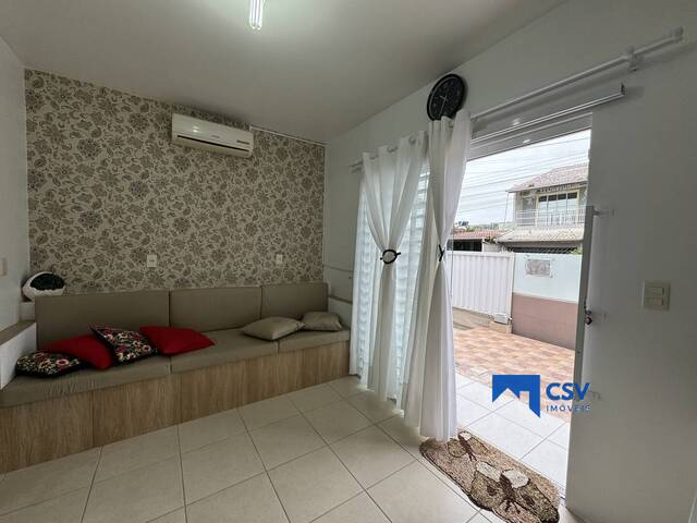 Sobrado para Venda em Santa Regina - 17
