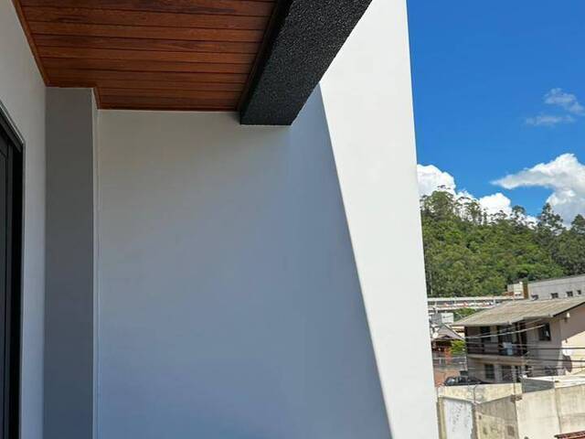 Sobrado para Venda em Centro - 10