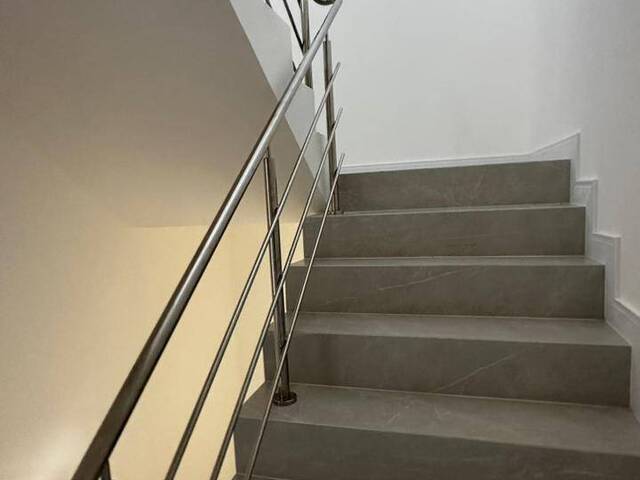 Sobrado para Venda em Centro - 22