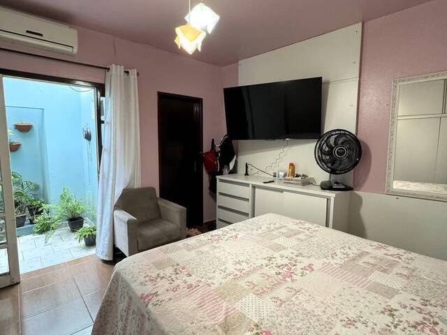 Casa para Venda em Fazenda - 22