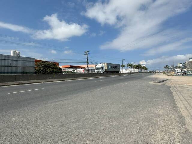 Terreno para Venda em Espinheiros - 7