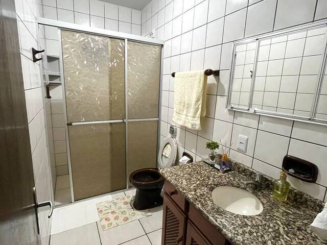 Casa para Venda em Centro - 17