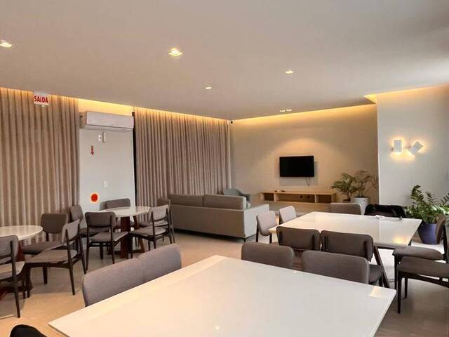 Apartamento para Venda em Vila Operária - 28