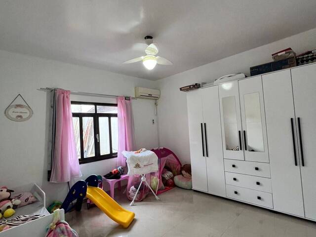 Casa para Venda em São Vicente - 15