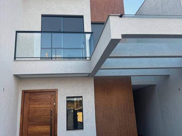 Sobrado para Venda em Itajaí - 4