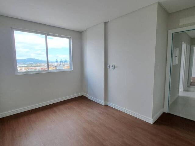 Apartamento para Venda em Centro - 20