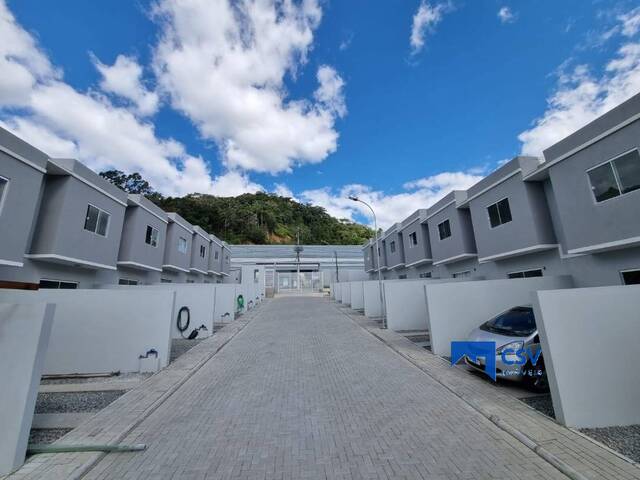 #1759 - Sobrado para Venda em Itajaí - SC