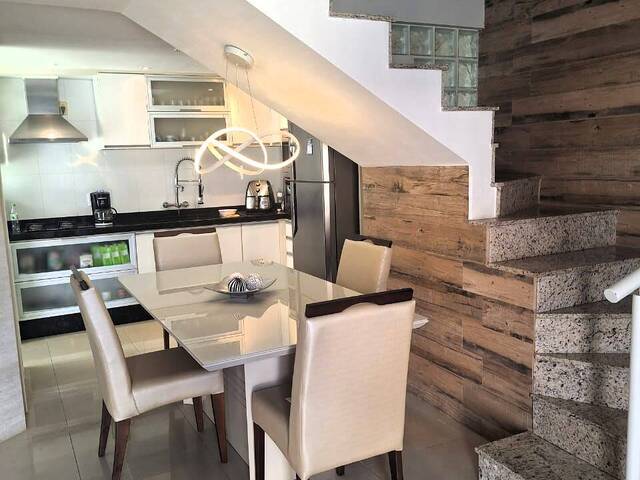 Sobrado para Venda em Itajaí - 4