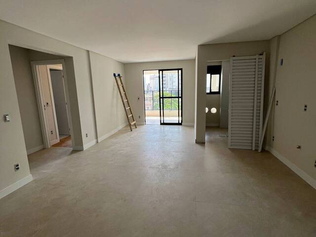 Apartamento para Venda em Vila Operária - 9