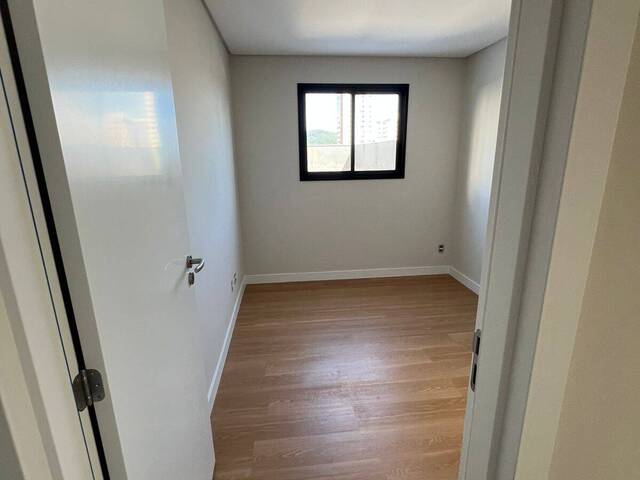 Apartamento para Venda em Vila Operária - 10