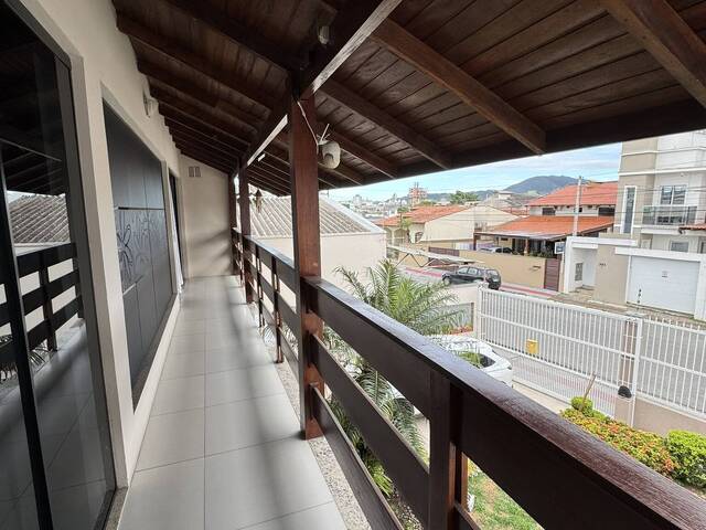 Sobrado para Venda em Itajaí - 5