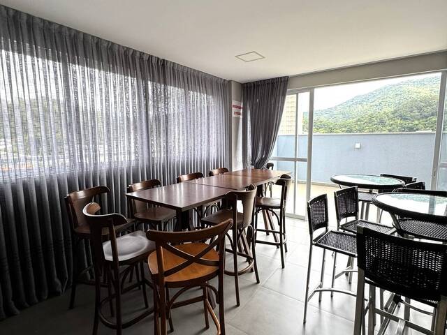 Apartamento para Venda em Fazendinha - 24