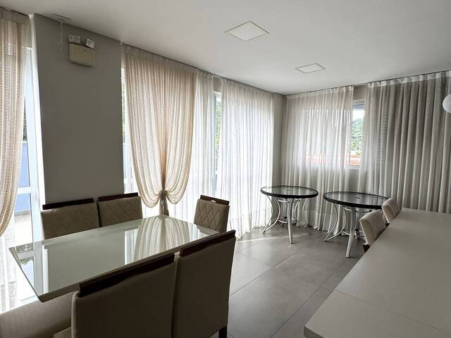 Apartamento para Venda em Fazendinha - 28