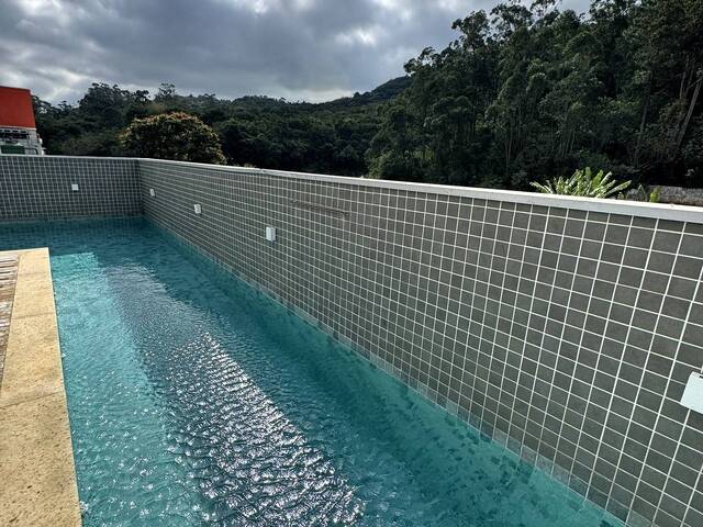 Apartamento para Venda em Fazendinha - 34
