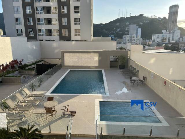 Apartamento para Locação em Centro - 31