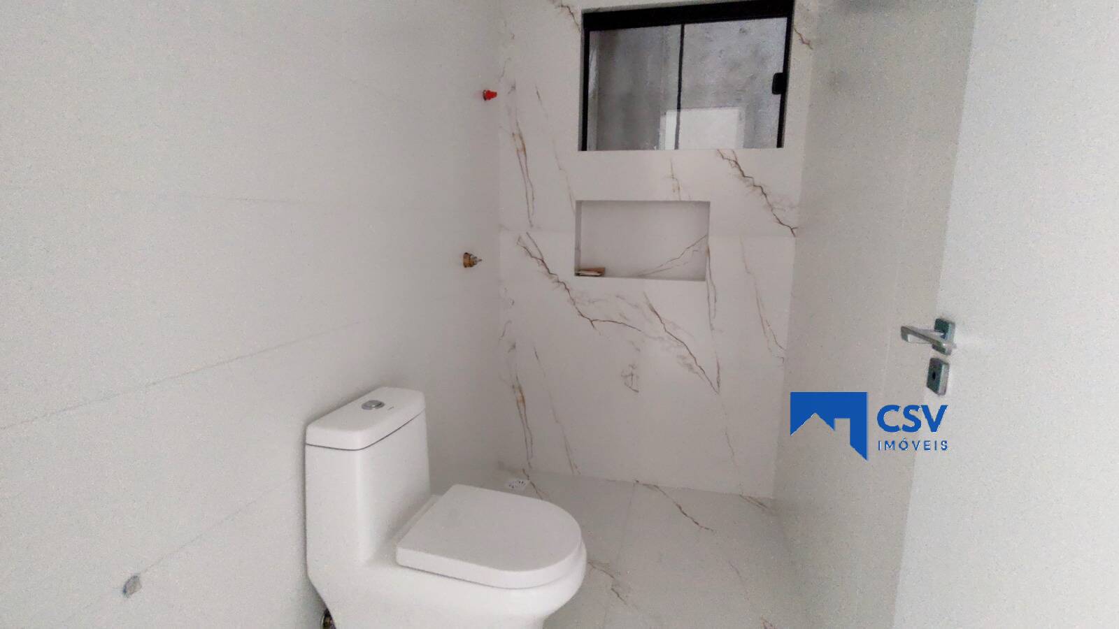 Sobrado para Venda em Itajaí - 34