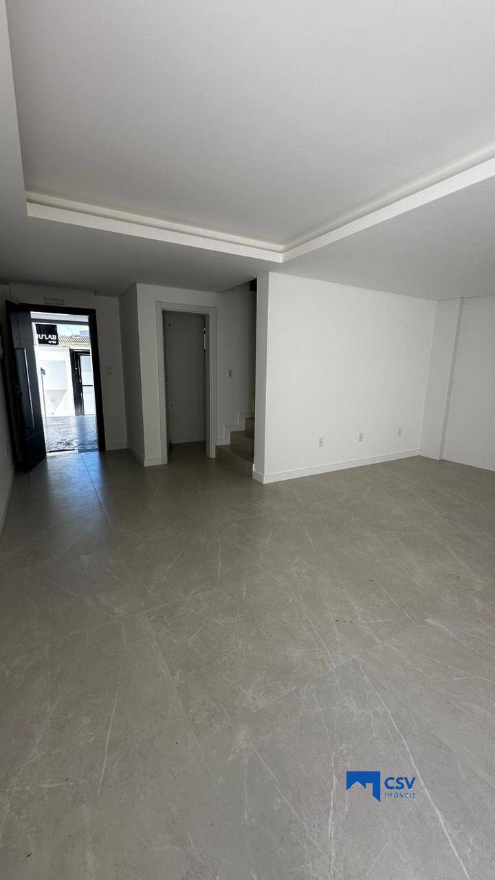 Sobrado para Venda em Itajaí - 9