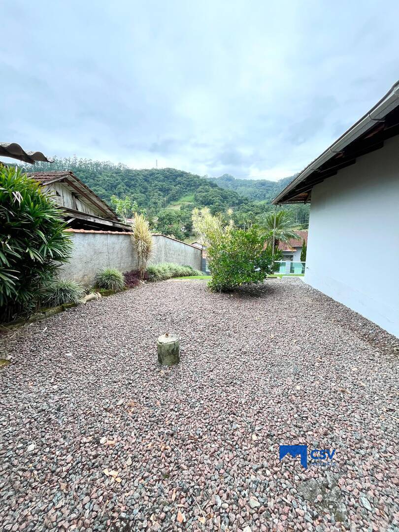 Casa para Venda em Rodeio - 16
